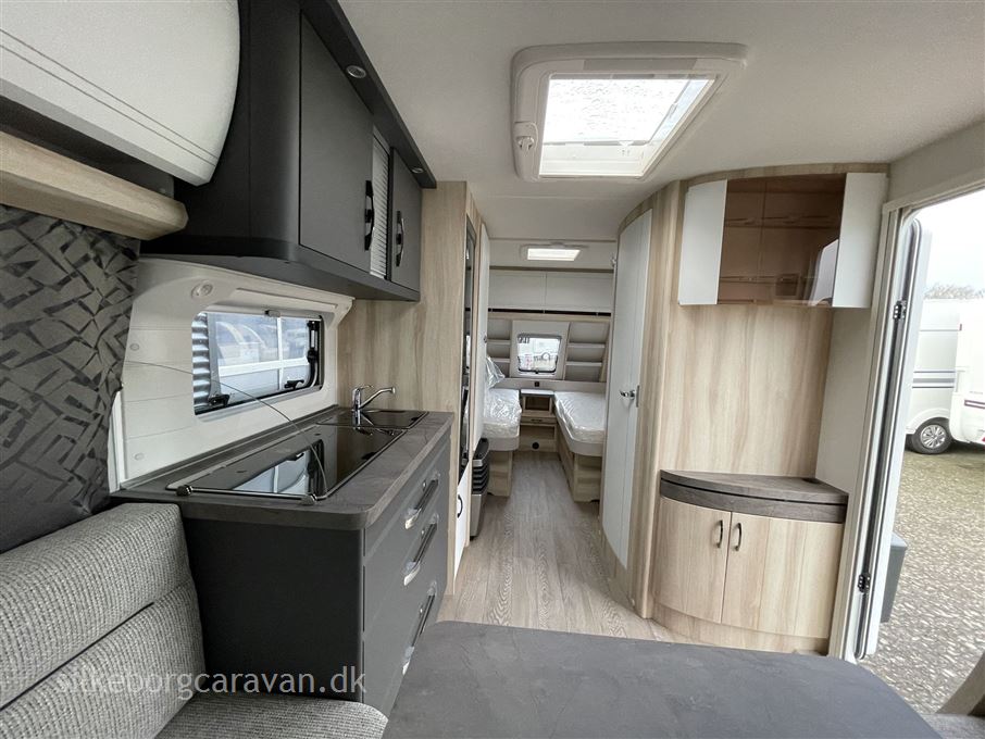 Hobby De Luxe 540 UL